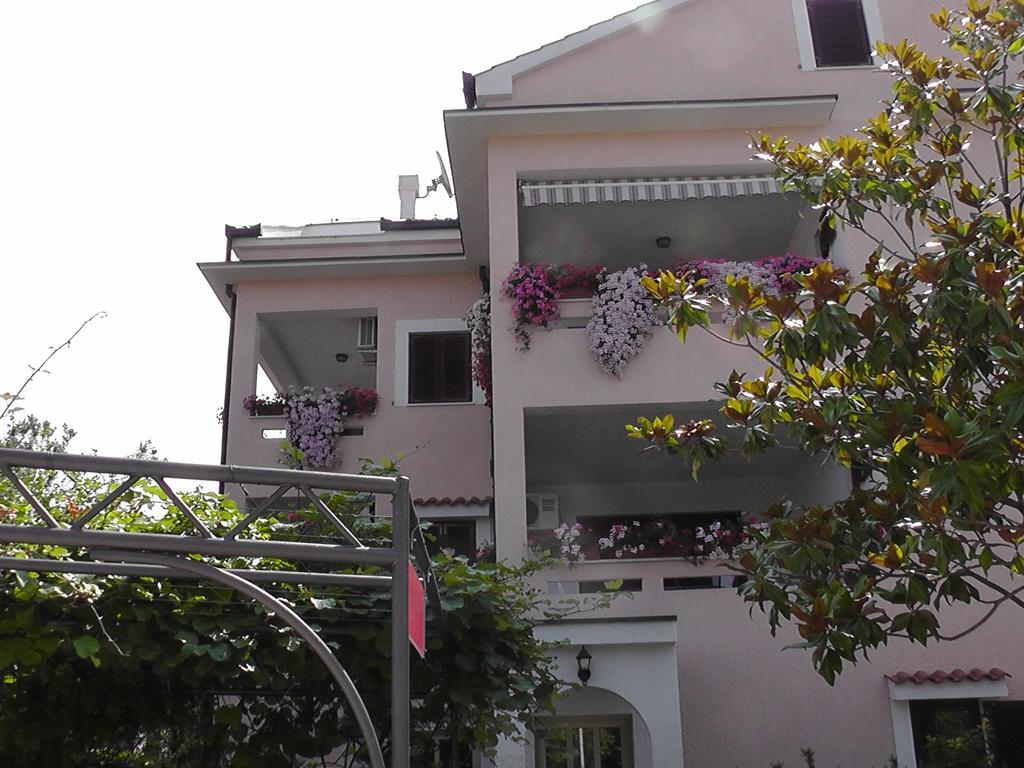 Lavanda 3 Njivice Exterior photo